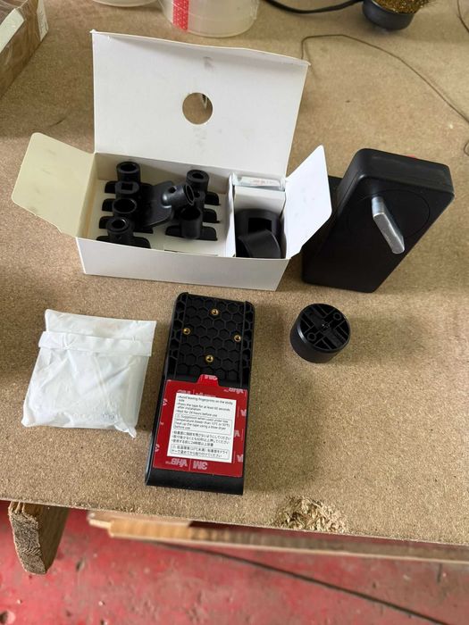 SwitchBot Smart Lock, încuietoare electronică inteligentă Bluetooth