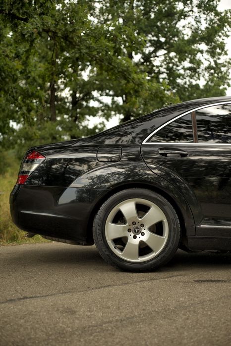 Jante Mercedes 275 45 R18 cu 255 45 R18 oglinda capota far stop usa ac