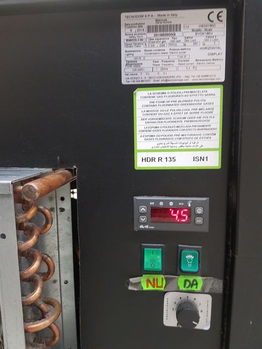 VITRINA Frigorifica Prajituri profesionale