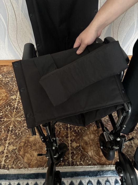 Инвалидное коляска.