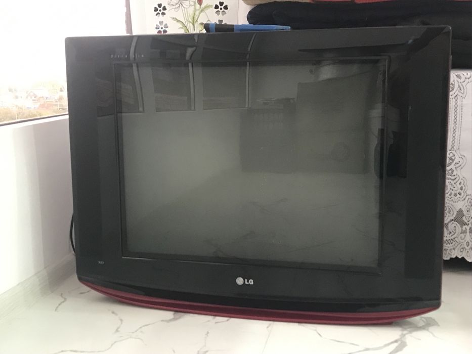 Продам телевизор