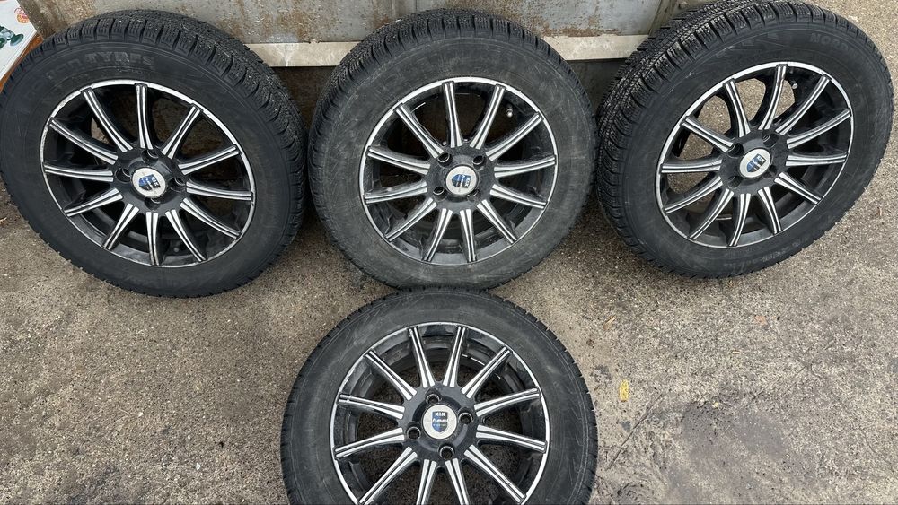 Комплект дисков с зимней резиной