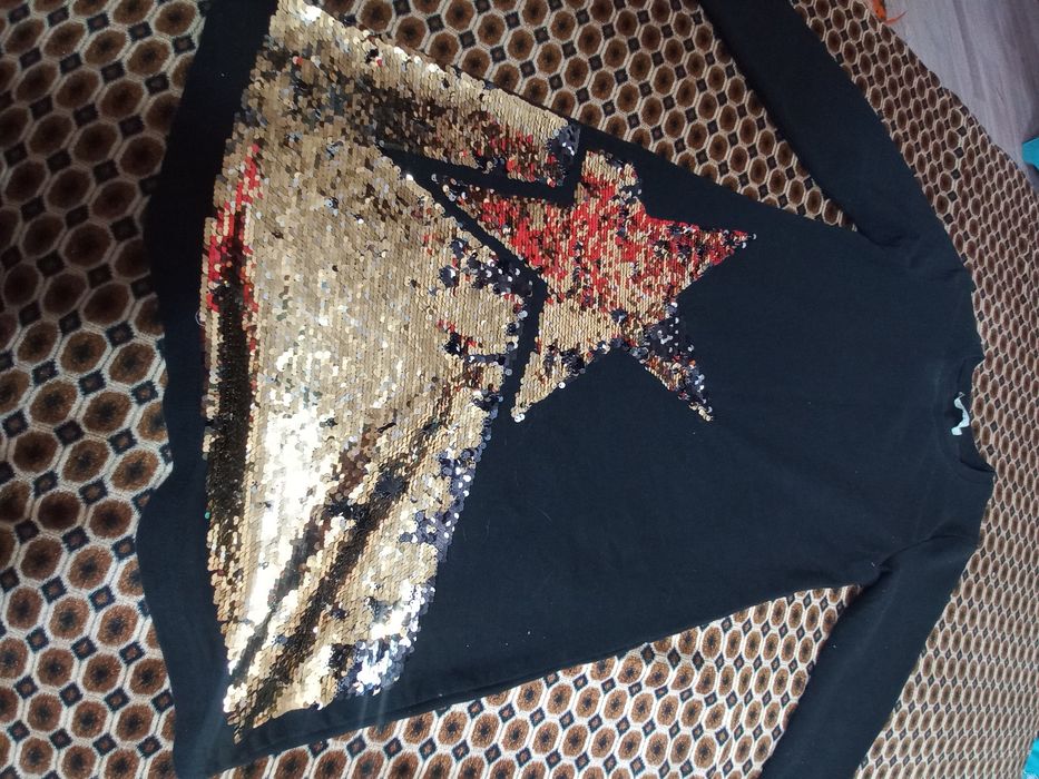 Платье с паетками