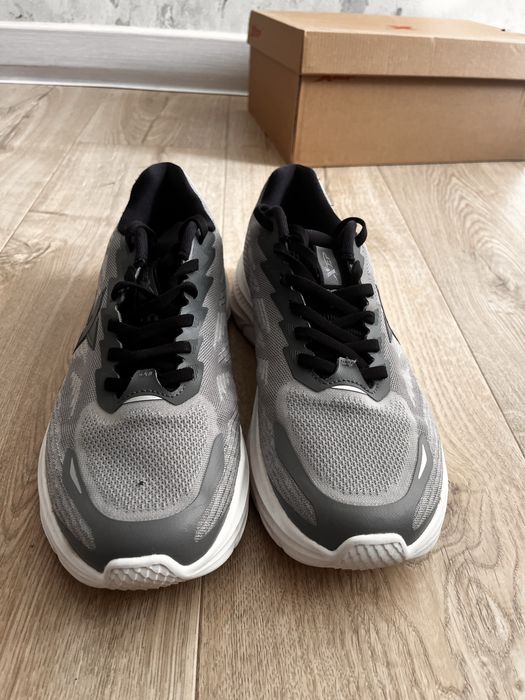 Продаю Кроссовки XTep