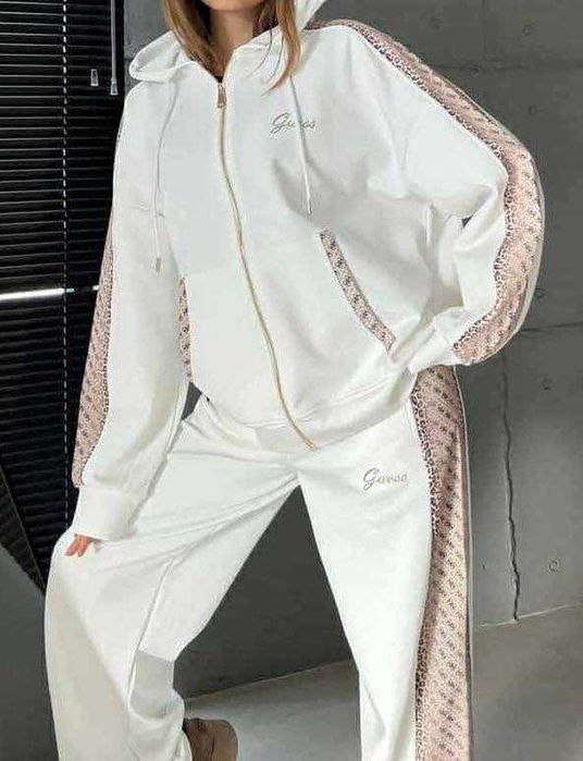 Дамски екип НОВ МОДЕЛ