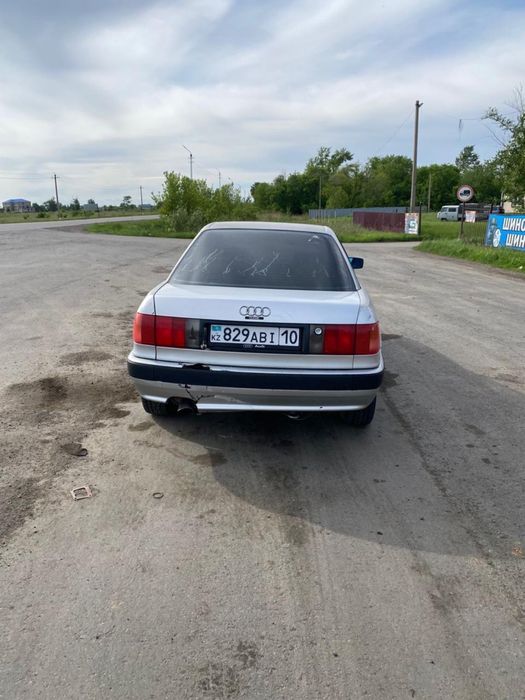 Продам Audi 80b4