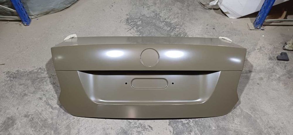 Крышка багажника (без отверстия) Polo 14- седан