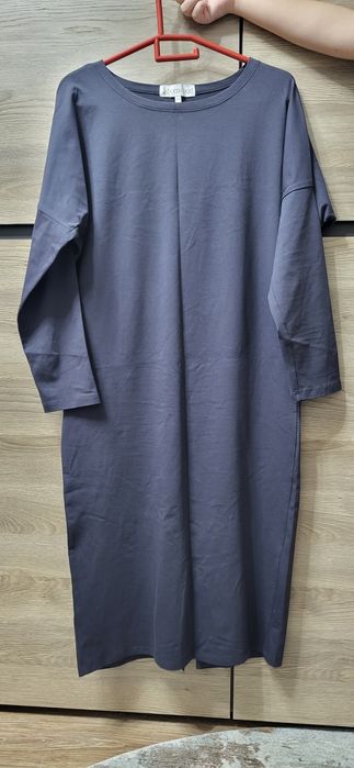 Женские платья Б/у по 3000тг