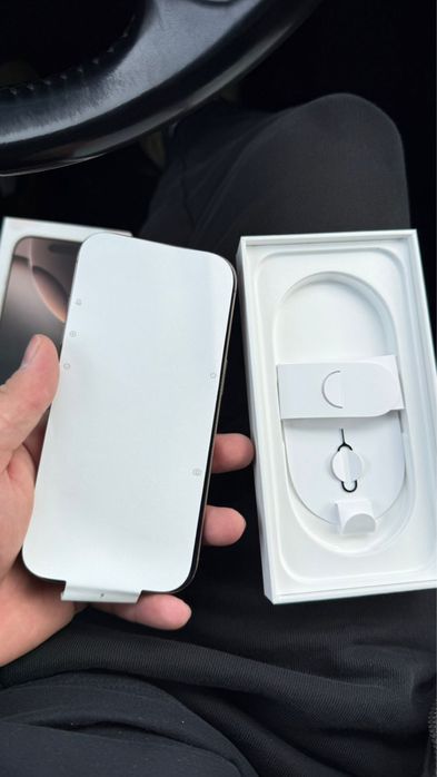 Iphone 16 pro почти новый