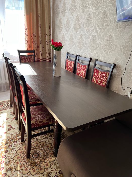 Стол раскладной со стульями