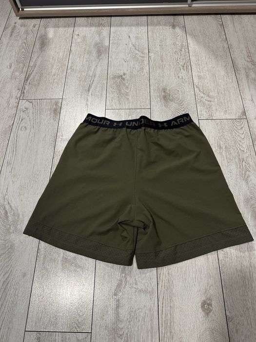 Under Armour шорти