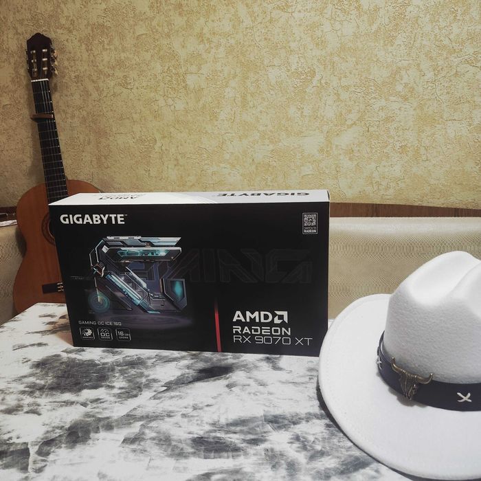 Белая мощь Gigabyte Gaming RX 9070XT 16GB White RGB
