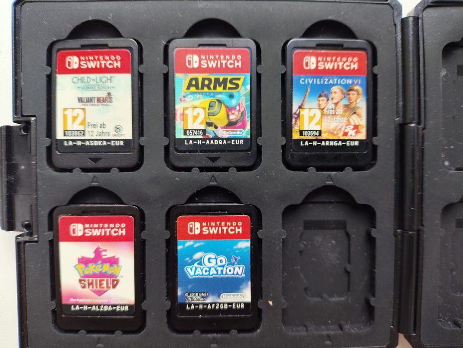 Коллекция игр на Nintendo switch.