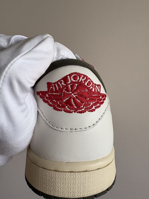 Nike x Travis Scott Air Jordan 1 Low OG Medium Olive | EU 42 | Отлично състояние