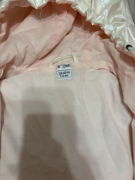 Продаю дождевик на девочку в отличном состоянии