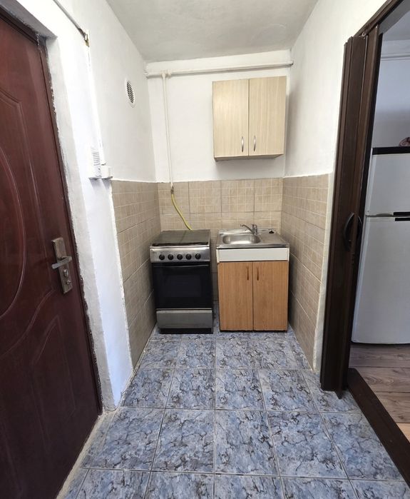Inchiriez Garsoniera zona Iosefin