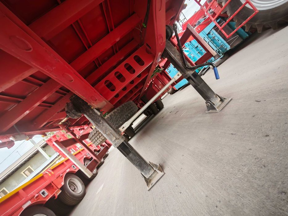 Продам универсальный полуприцеп 13м.