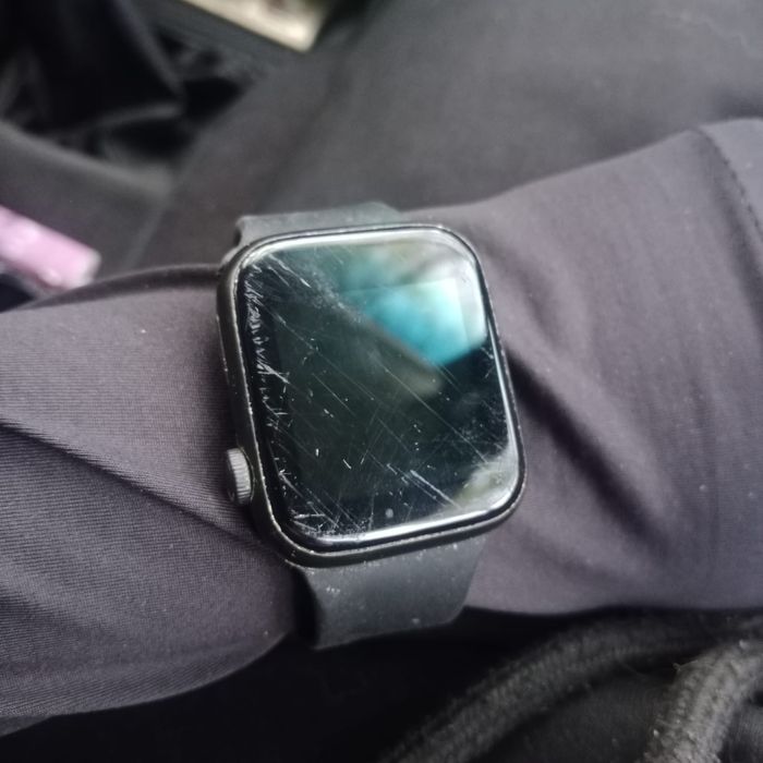 Срочно продам электронные часы