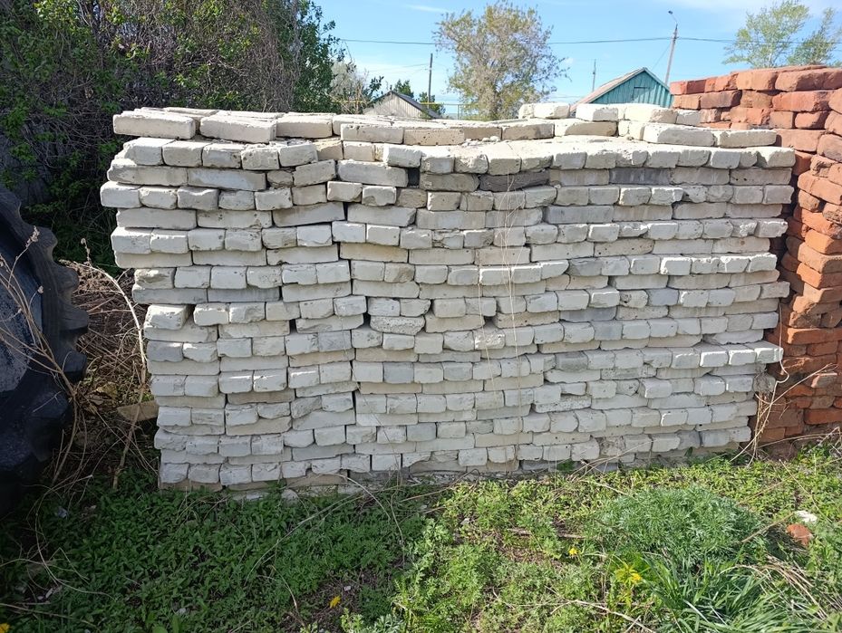 Продам кирпич белый одинарный
