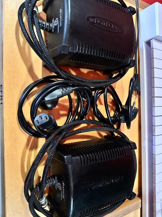 Avantone MixCube Active Monitors - Активни монитори