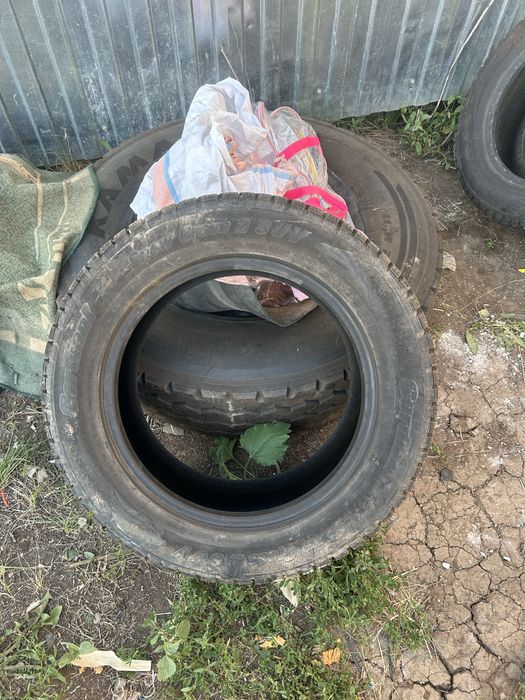Продам покрышки R18 состояние отличное