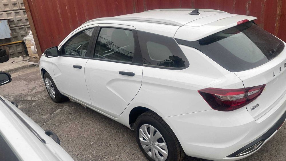 LADA Vesta SW Universal M/T