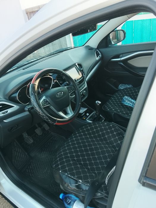 Продам машину. LADA VESTA CROS