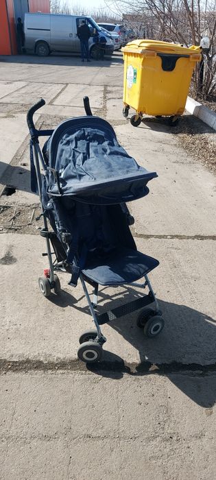 Коляска б/у.  фирма  MACLAREN.