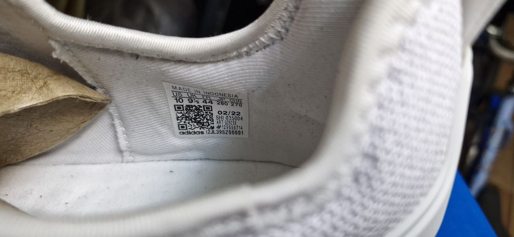 Adidas noi nr.44 originale