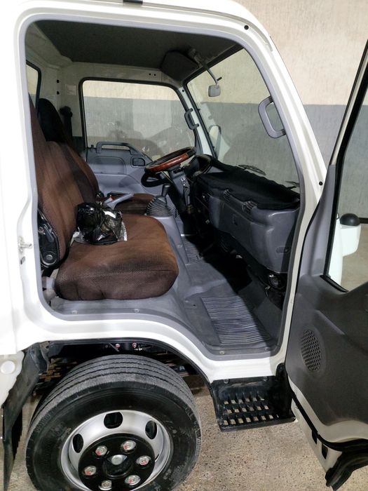 Йили 2020 босиб отган масофаси 7.000 км йанги исузу