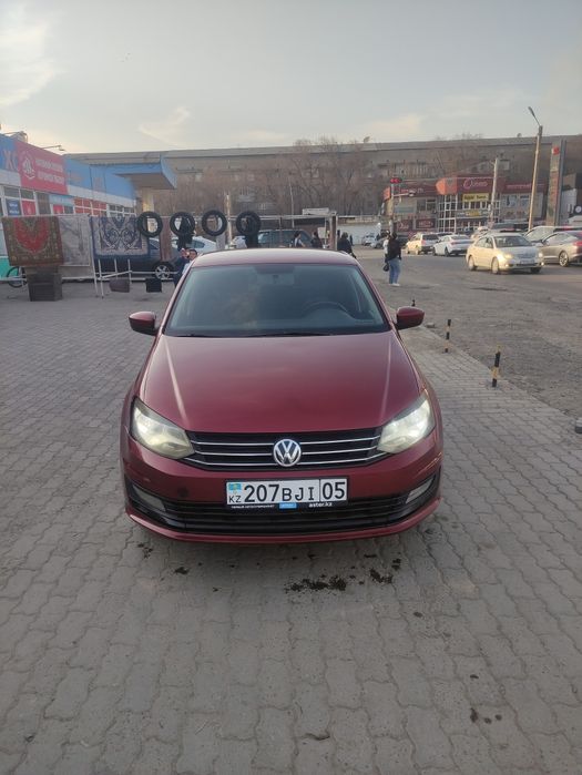 Volkswagen Polo 2015 седан