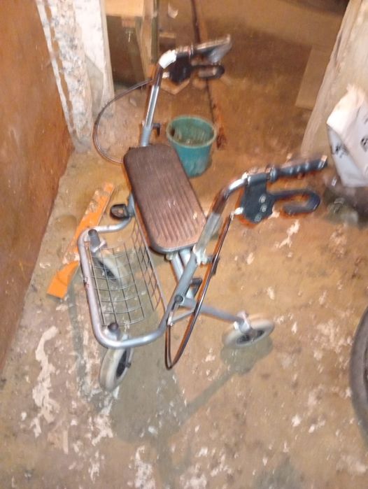 Продам ходунки для пожелых