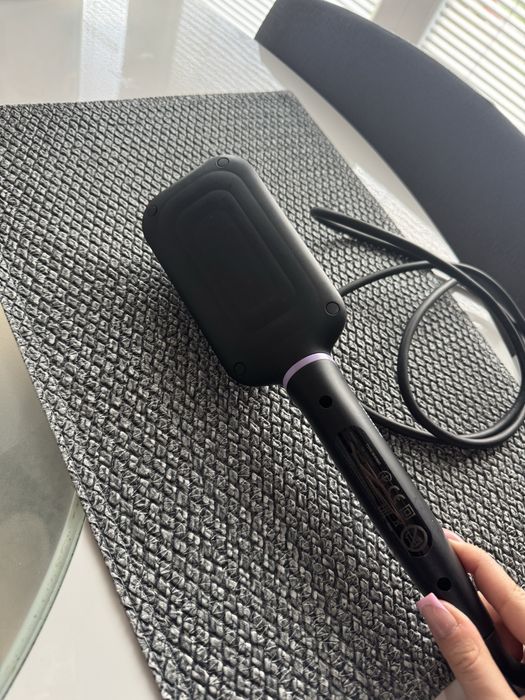 Стилизираща четка за коса с горещ въздух Philips