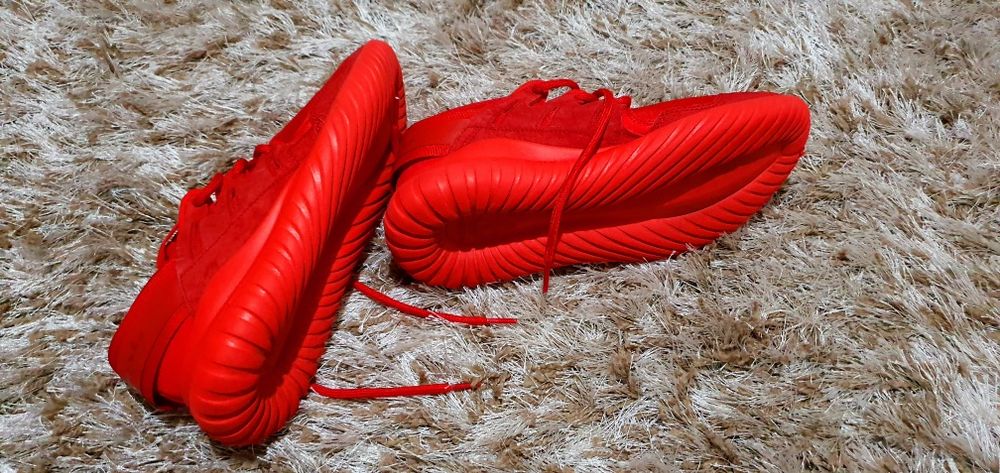 Adidas tubular red 44, 28 cm