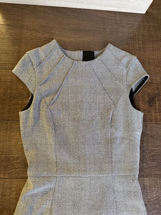 Дамска елегантна рокля H&M