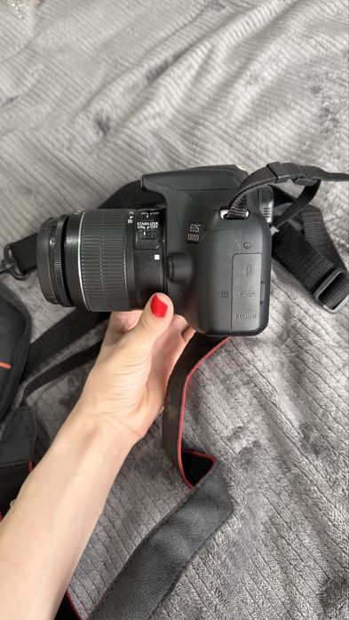 Фотоаппарат Canon EOS 1300D