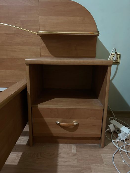 Спалня + нощни шкафчета