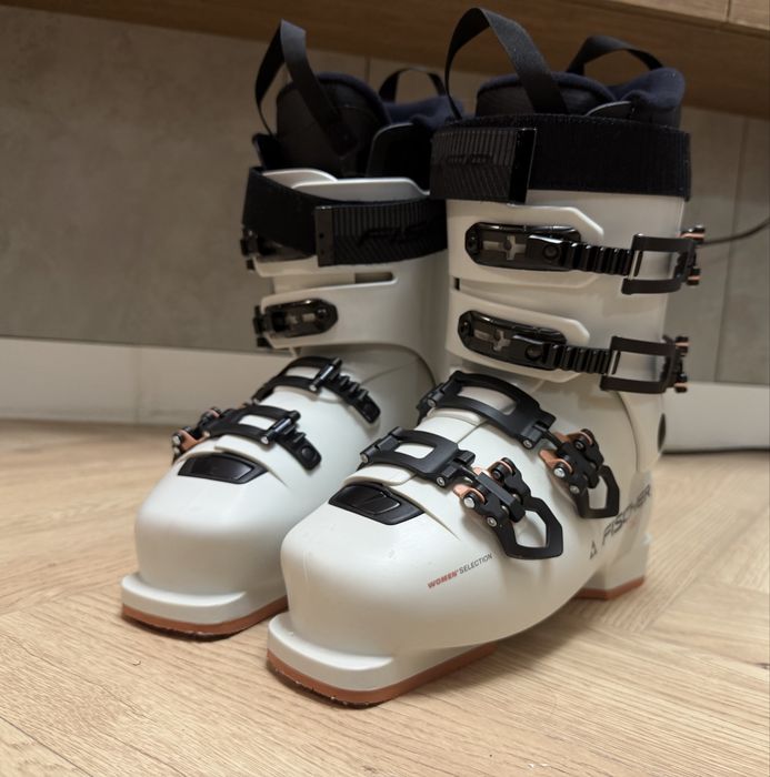 Clapari Fischer RC 8.5 WS, flex 85, marime 25.5 (EU 40) – ca noi