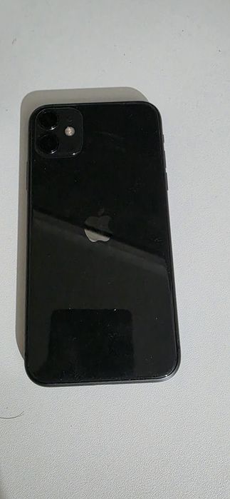 Продаю iPhone 11