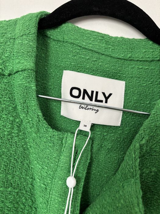 Рокли букле и елек цвят пудра