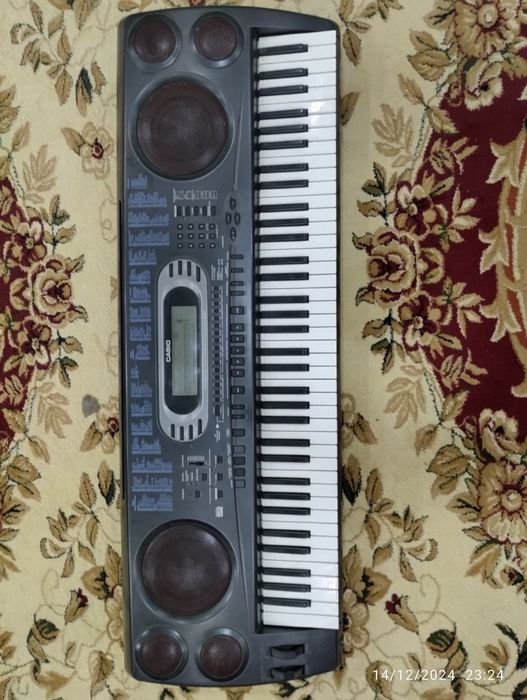 Sintezator holati yangiday.Casio