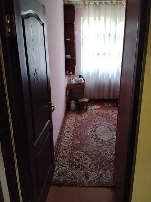 Продаётся 3/1/4 Ялангач среднее состояние 72м2