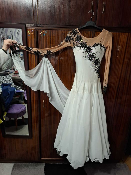 Рокля за стандартни спортни танци