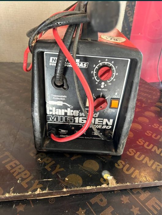 СО2 цео заваръчен апарат, внос от Англия SEALEY висок клас 150ампера