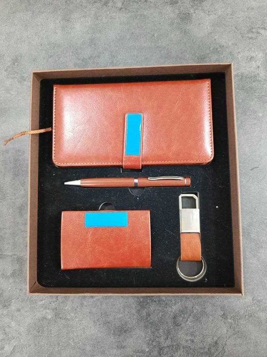 Подарочный Набор Ежедневник Ручка Пластик Холдер Брилок