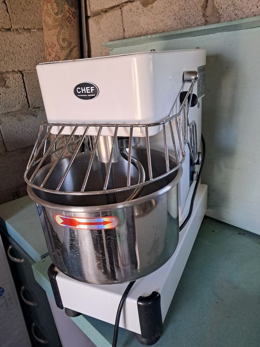 Тестомес профессональный