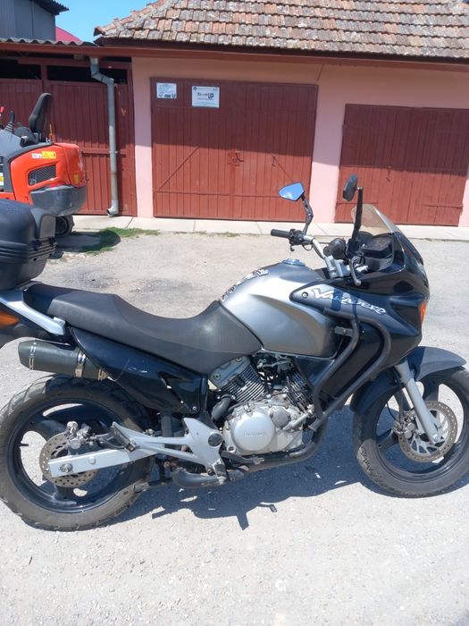Honda Varadero XL125