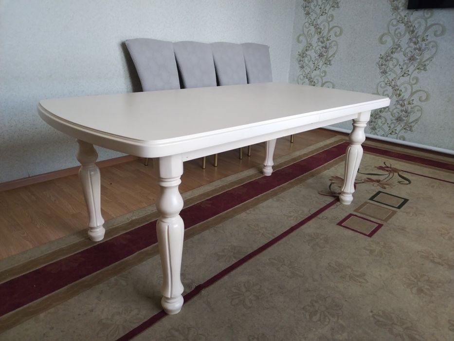 Стол гостиная большой