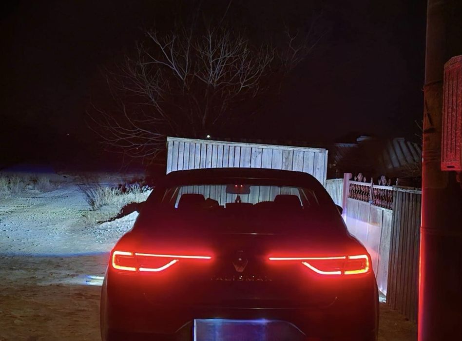 Triple stopuri full LED Renault Talisman Initiale Paris