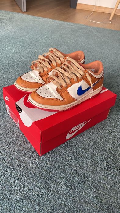 Vand adidasi Nike Dunk Low, marime 36